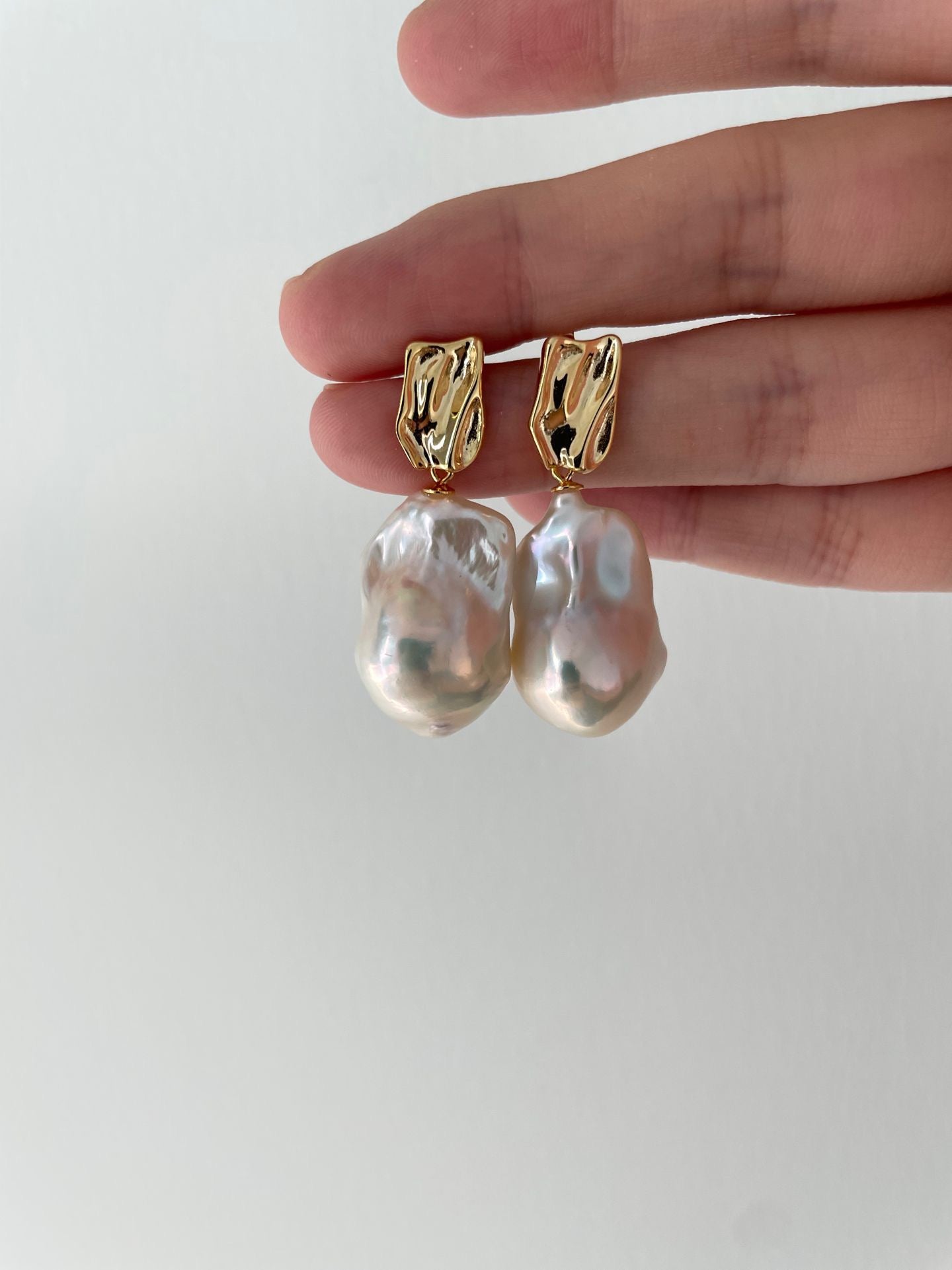 Sol Baroque Pearl Earrings