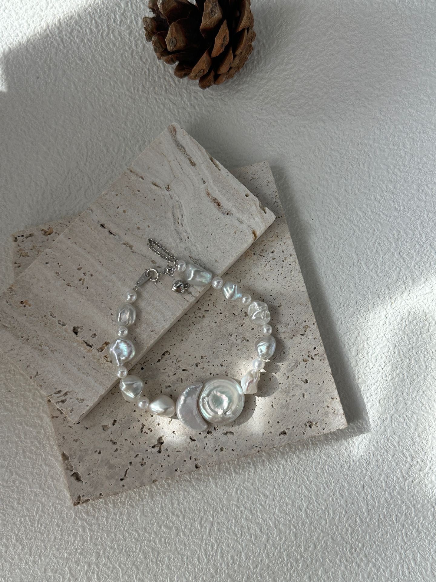 MOONLAKE Pearl Bracelet