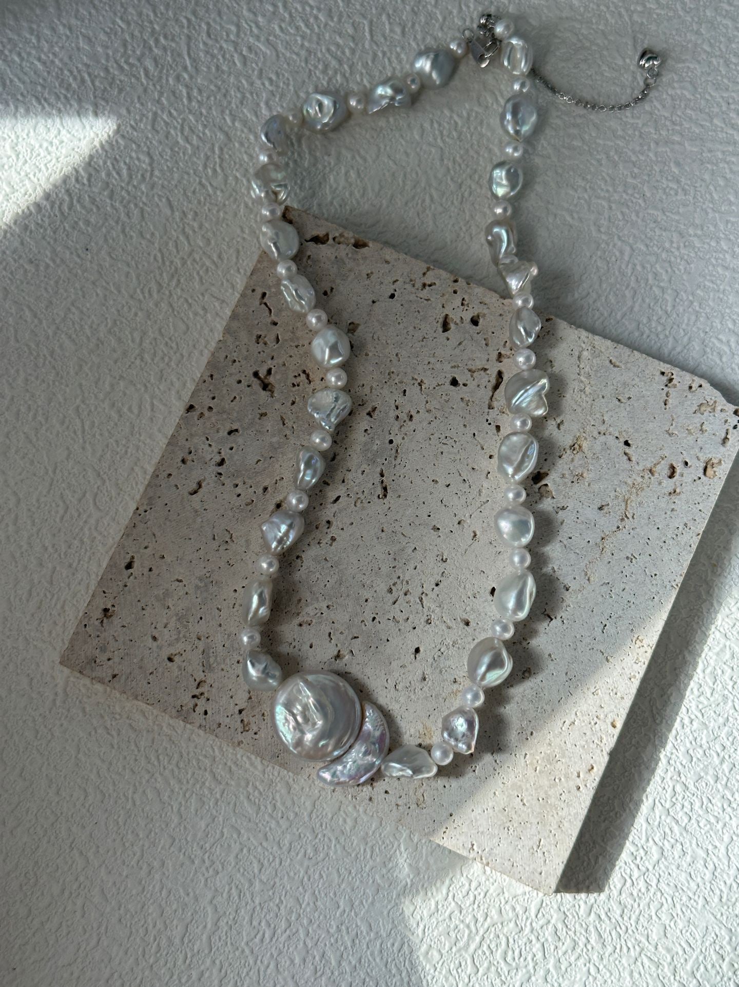 MOONLAKE Pearl Necklace
