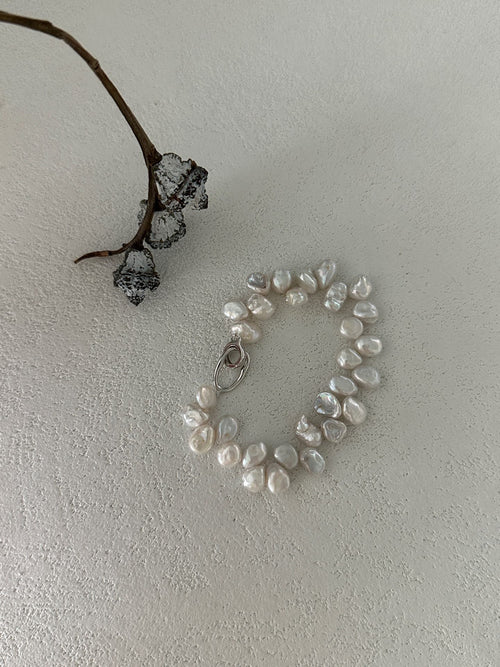 Elderflower Keshi Pearl Bracelet