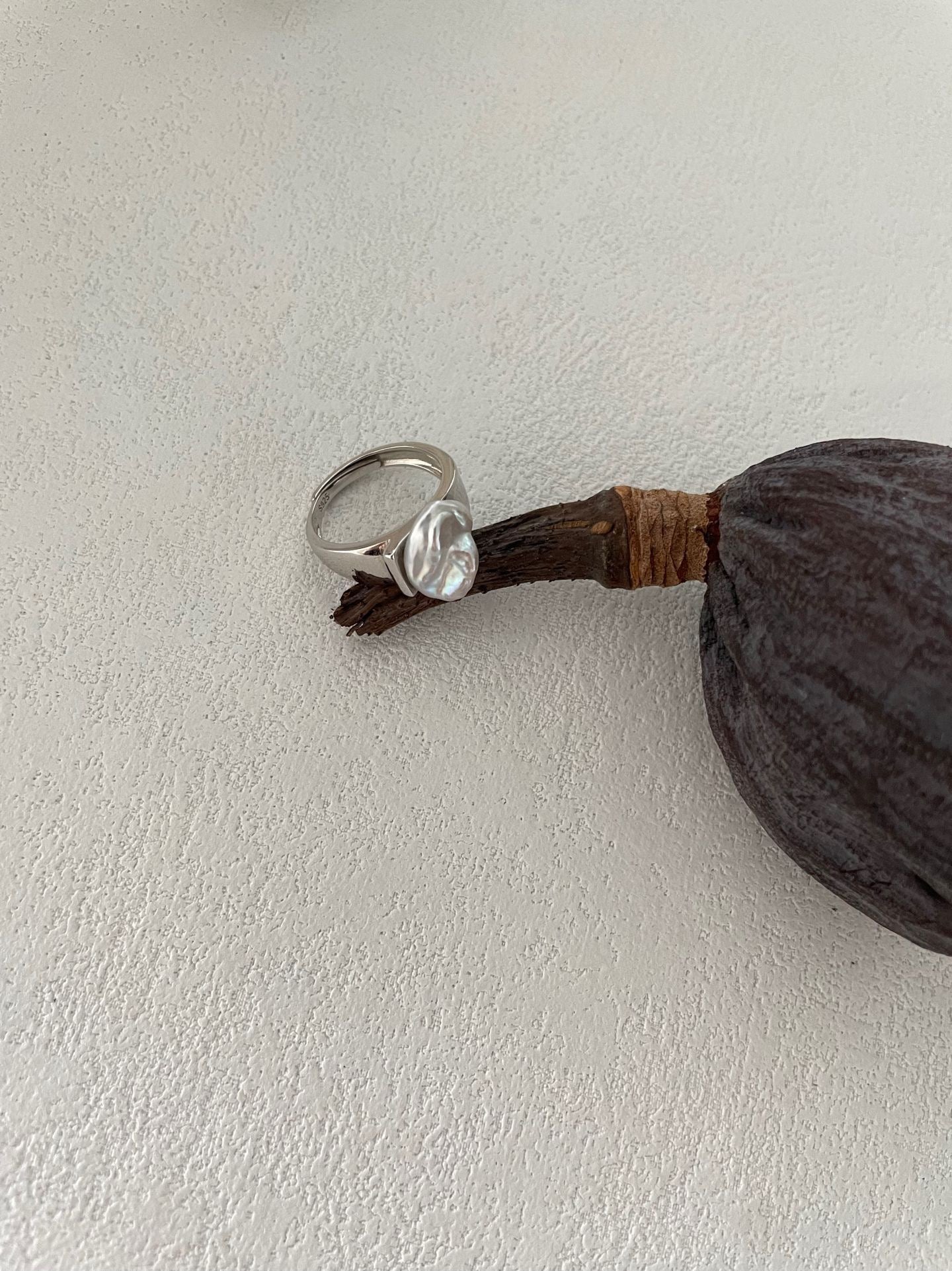 Elderflower Keshi Pearl Ring